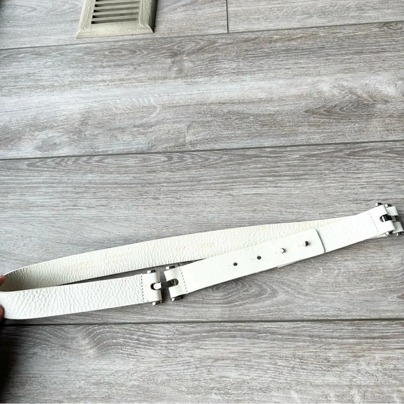 Vintage White Italian Leather Belt Made in Canada - Picture 2 of 13